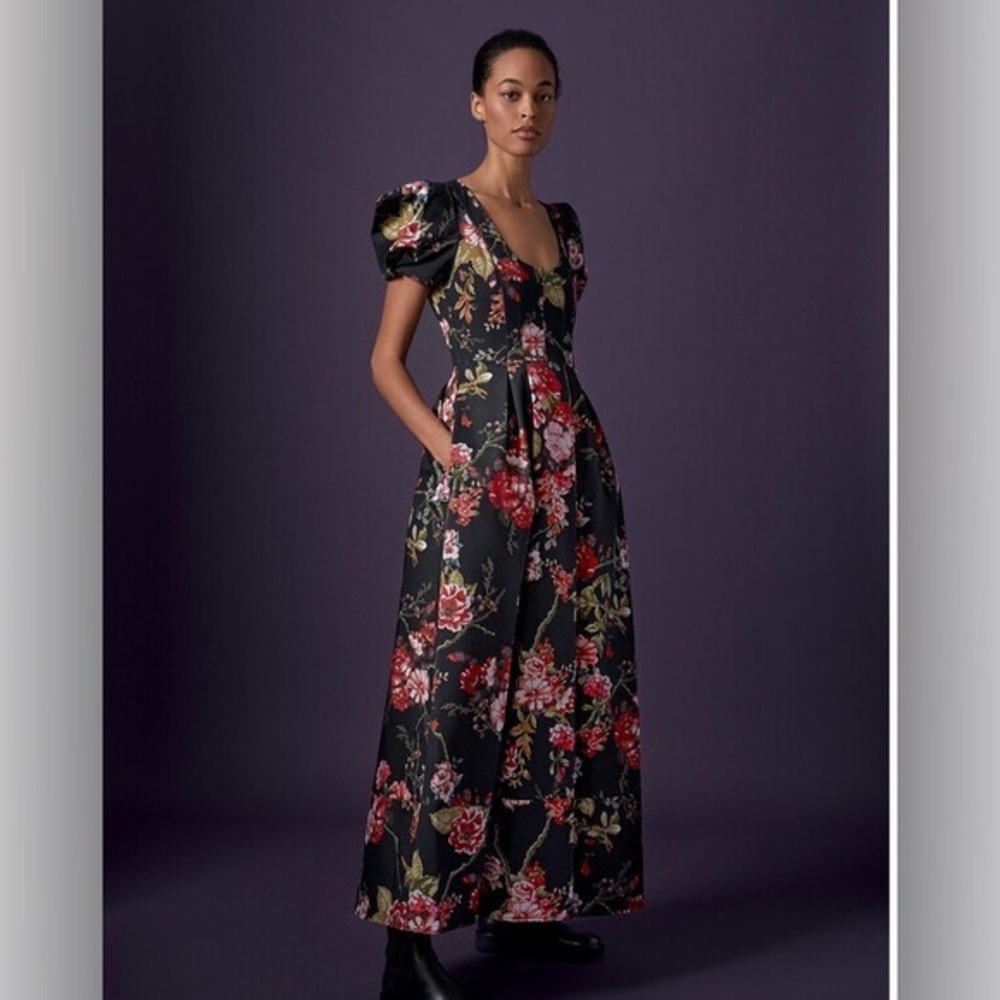 G Label by Goop - puff sleeve Floral Black Maxi Dress - stunning fit AND POCKETS